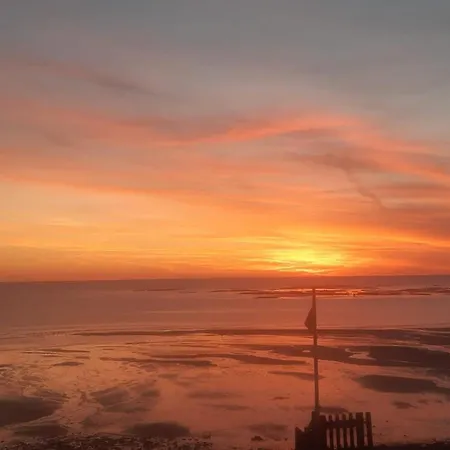 Ferienhaus Petite Maison Avec Jardin Face Agon-Coutainville