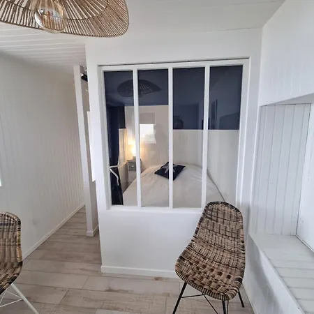 Petite Maison Avec Jardin Face בית נופש *