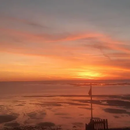 Petite Maison Avec Jardin Face Holiday home